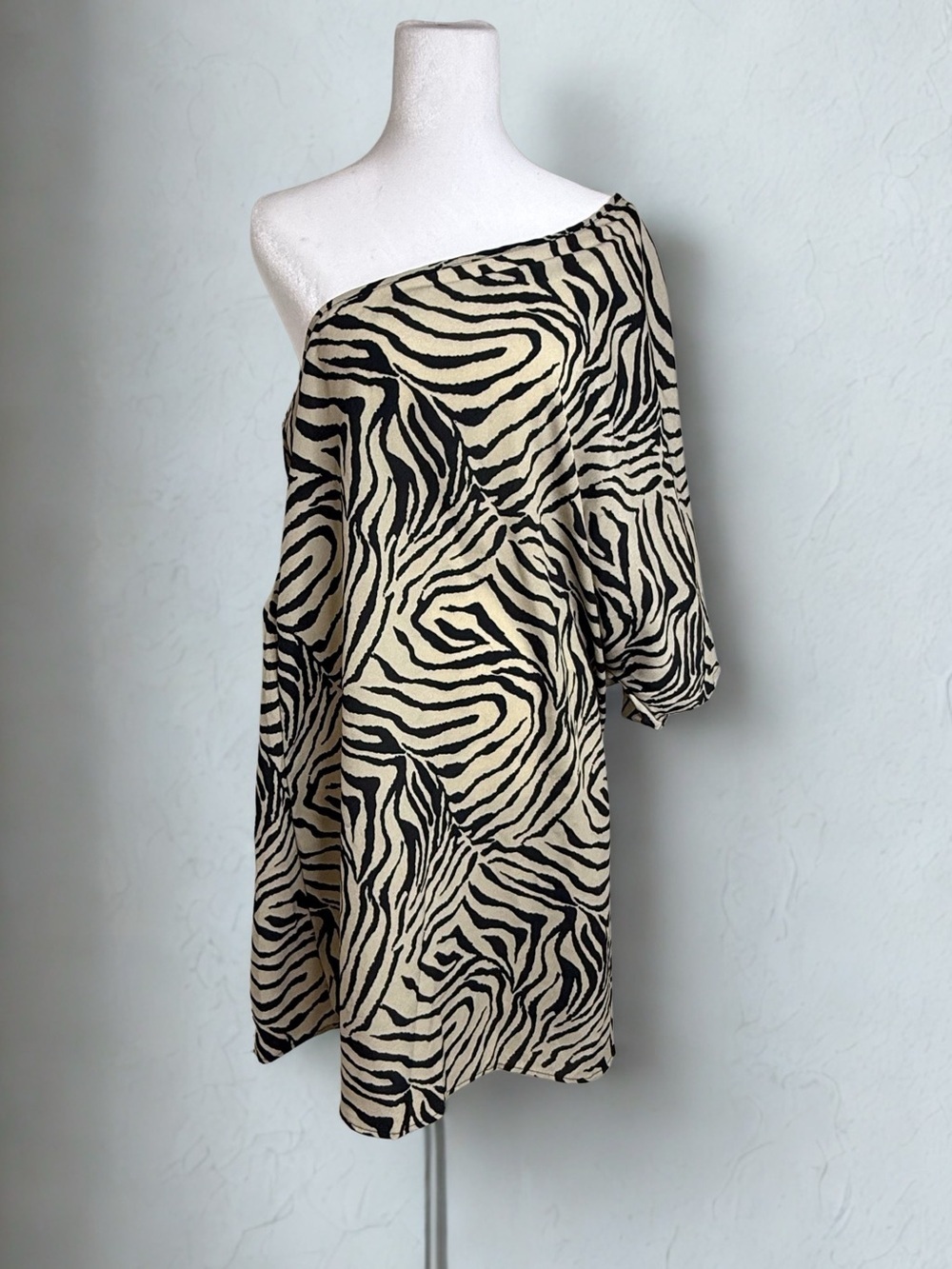 SHEIN Black and Cream Zebra Print One-Shoulder Blouse